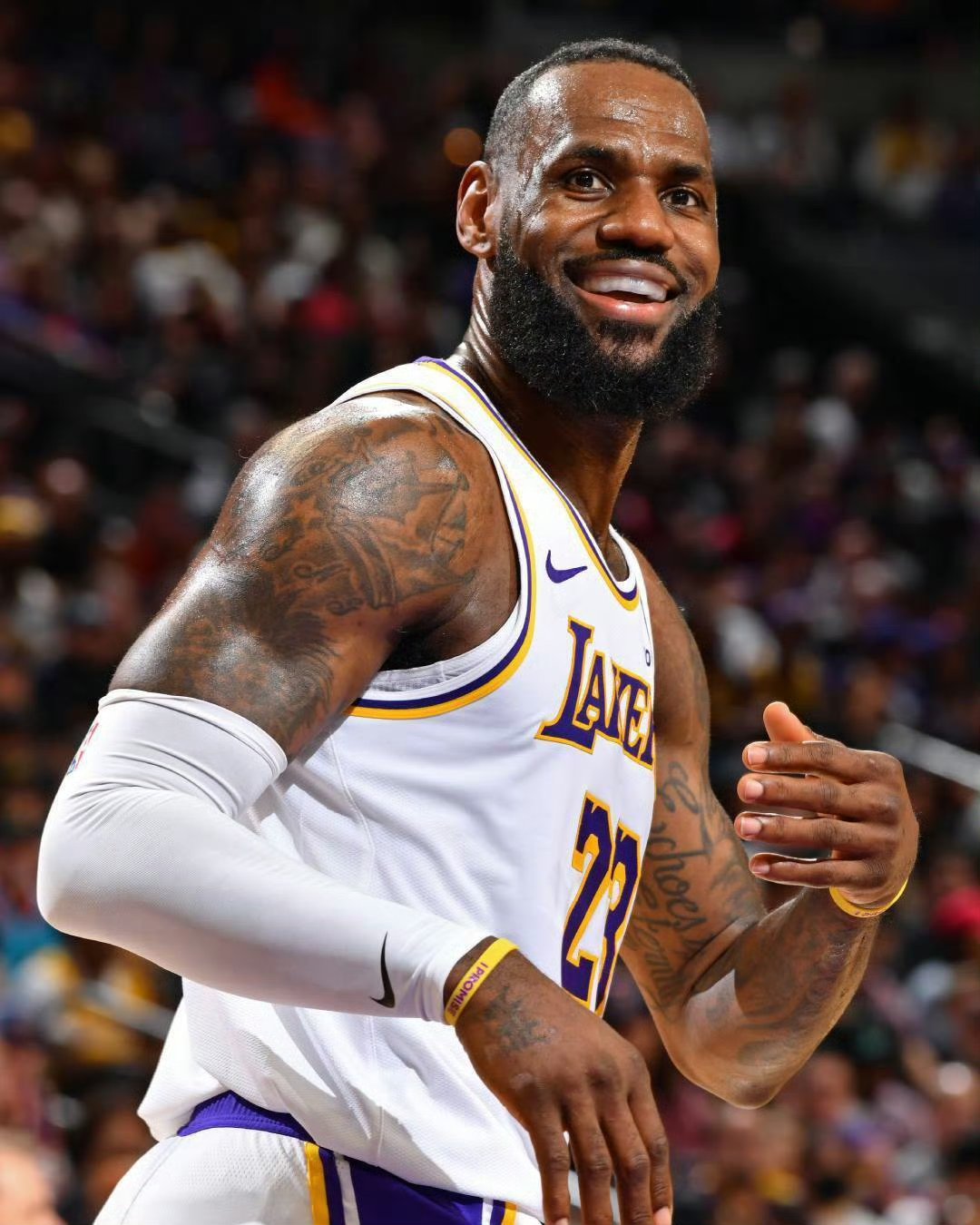 包含詹姆斯连续七场比赛得分超过惊险取胜,塞尔维亚队挑战极限!的词条 包含詹姆斯连续七场比赛得分超过惊险取胜,塞尔维亚队挑战极限!的词条